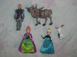 polly pocket frozen