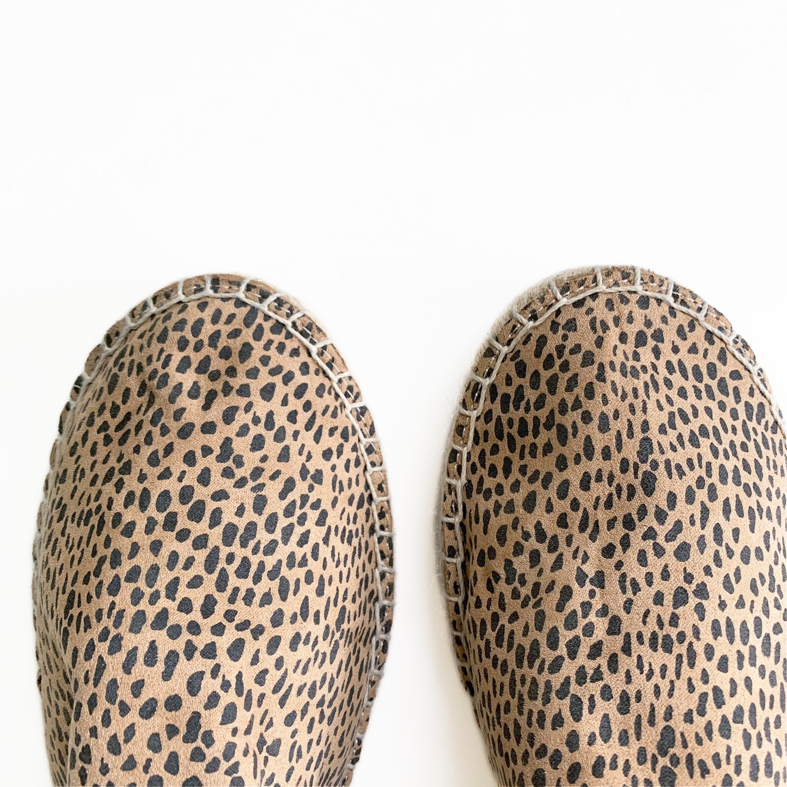 Universal Thread Clara Espadrille Flat Mules Leop… - image 5