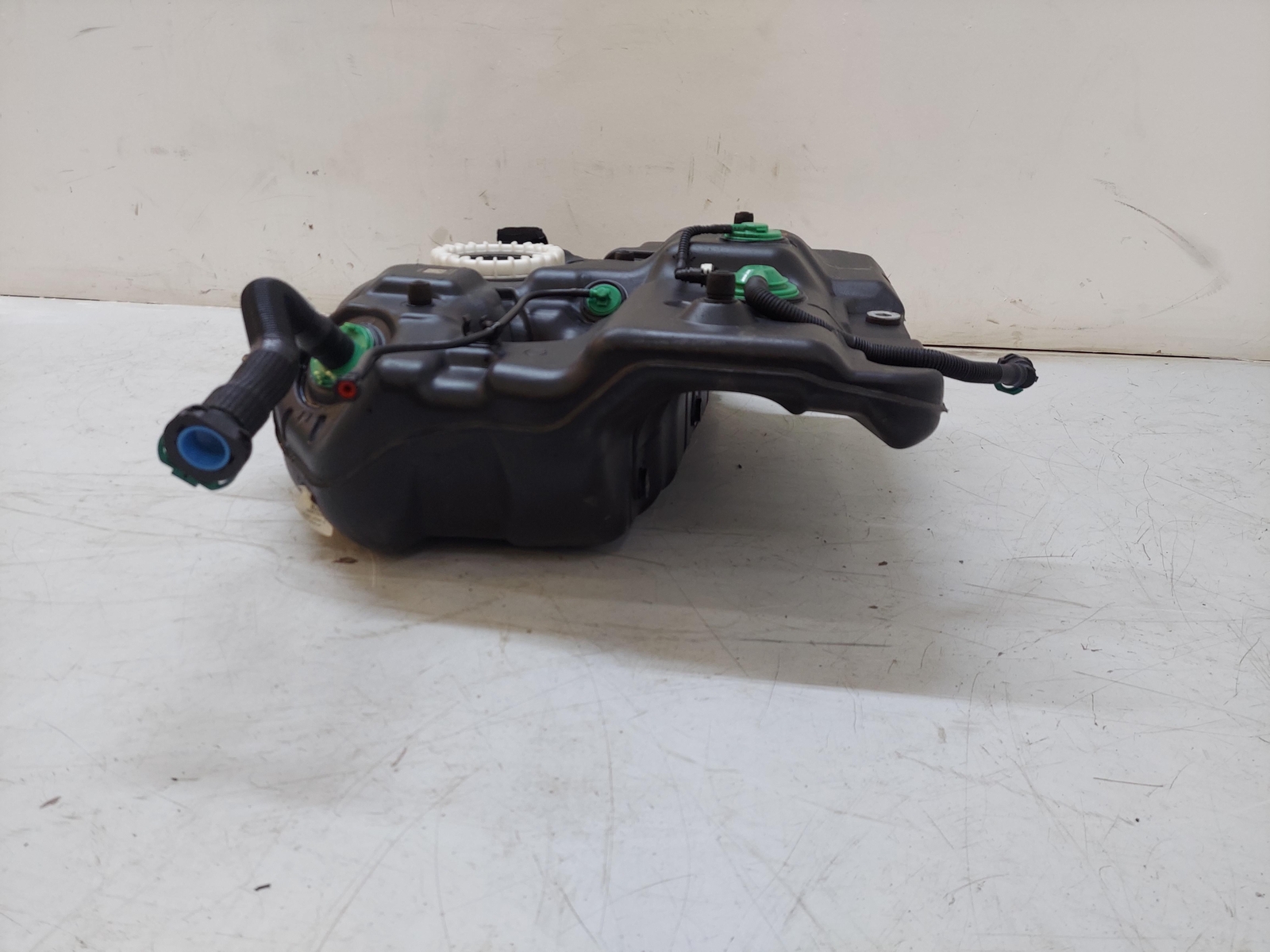 1622 Lexus RX350 Fuel Tank TY6291217B095 771110E100 81K KMS eBay