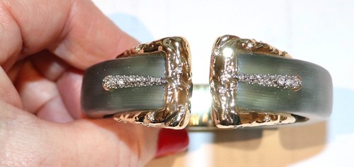 ALEXIS BITTAR GREEN LUCITE CRUMPLED GOLD CRYSTAL BUCKEL HINGED CUFF BRACELET - Picture 8 of 12