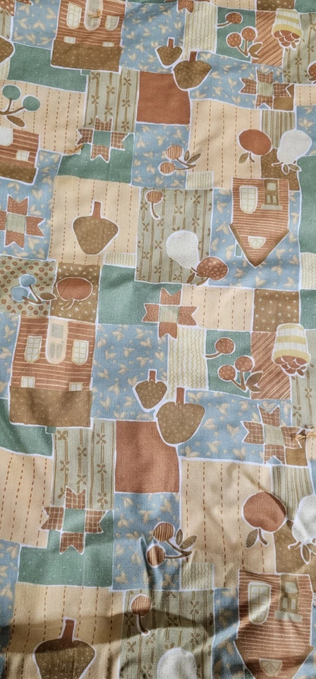 Traditional yellow, gold, brown an white log cabin quilt. Comes W/ 1970''s vibe Foto 4 de 4