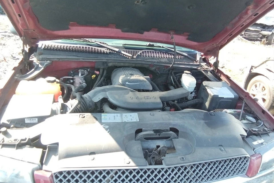 2004 Chevrolet Avalanche 1500 5.3L Engine Motor OEM 151K Miles - LKQ433579427 - Image 3 of 4