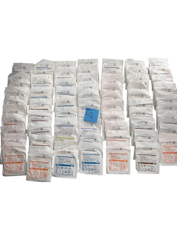 Luvas cirúrgicas Cardinal Health Protexis tipo sortido tamanhos 7,5–8,5 pacote - Imagem 2 de 4