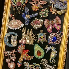 Vintage Luxury Crystal Shining Brooch Pin For Women Men Retro Antique Badge