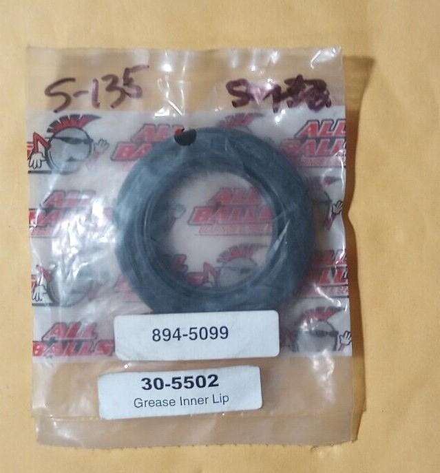 Honda Kawasaki Suzuki Yamaha NOS Double Lip Oil Seal 34x55x9 30