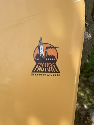 Factory Boarding Swing 148cm Wood Core Snowboard, Made in Austria