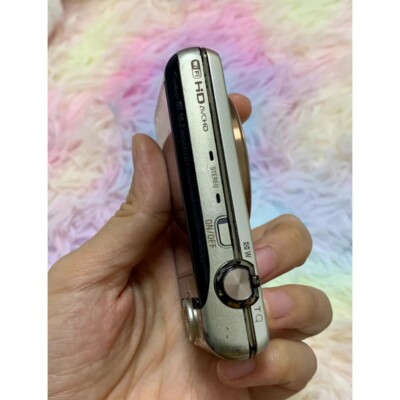 Sony Cyber-shot DSC-WX200 Digital Camera 18.2 MP 10x Optical Zoom