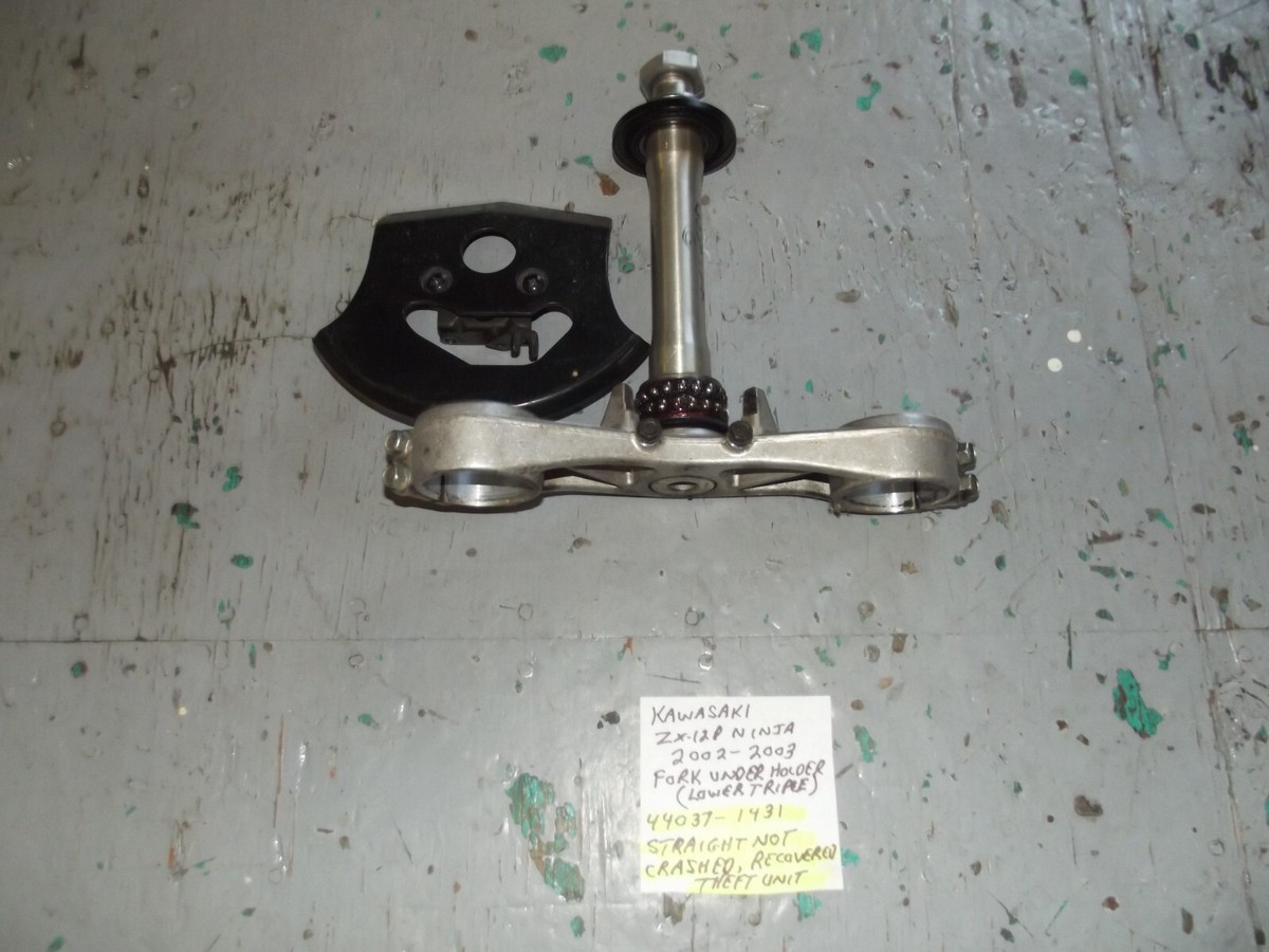 KAWASAKI 2002 - 2003 ZX-12R NINJA LOWER FORK HOLDER 44037-1431
