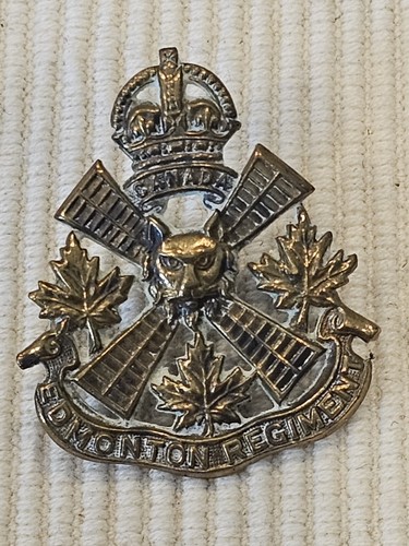 WWII British Royal Canadian Loyal Edmonton Infantry Regiment Badge L@@K!!!