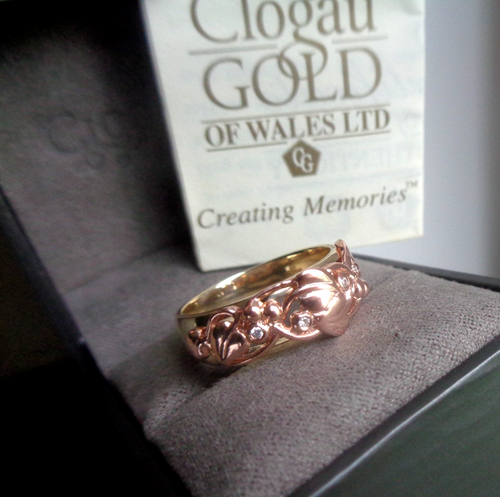 Clogau Gold Diamond Ring Welsh 9ct Gold Tree Of Life + Box ...