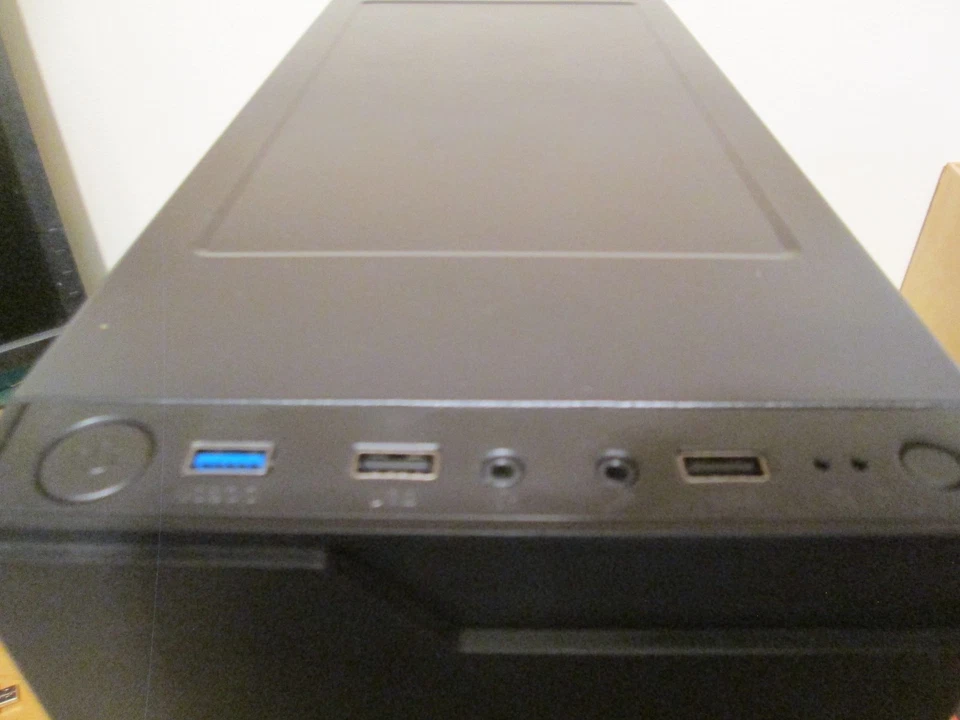 Custom Built Intel i5 4460 3.20 Ghz PC, NVMe/SATA HDDs, 16Gb RAM, DVD/RW, Win 10 - Image 3 of 4