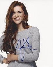 ACTRESS HOLLAND RODEN SIGNED TEEN WOLF 8X10 PHOTO A W/COA LYDIA MARTIN