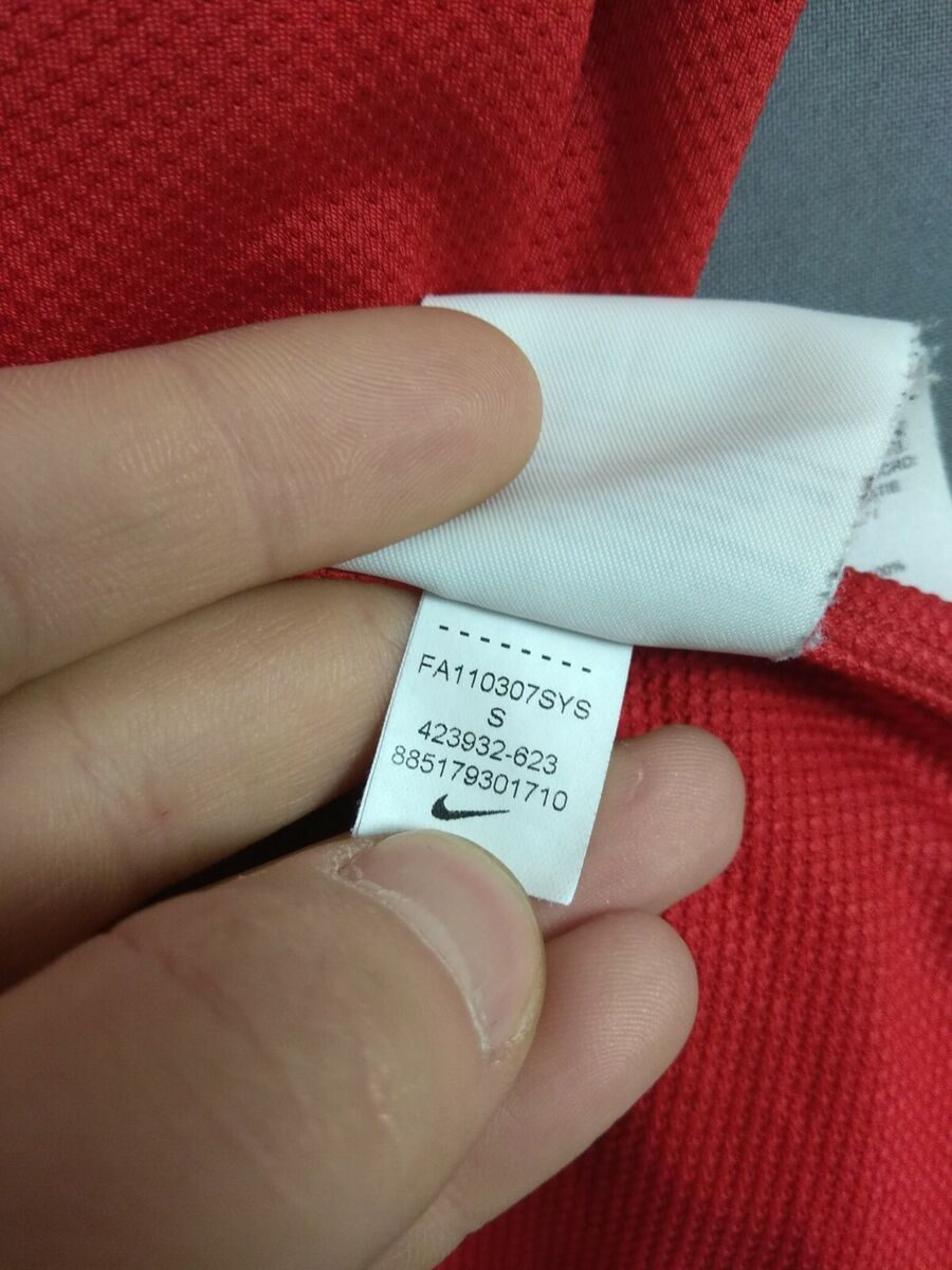Manchester United Jersey 2011 2012 Home SMALL Shirt Trikot Manchester United Jersey 2011 2012 Home SMALL Shirt Trikot