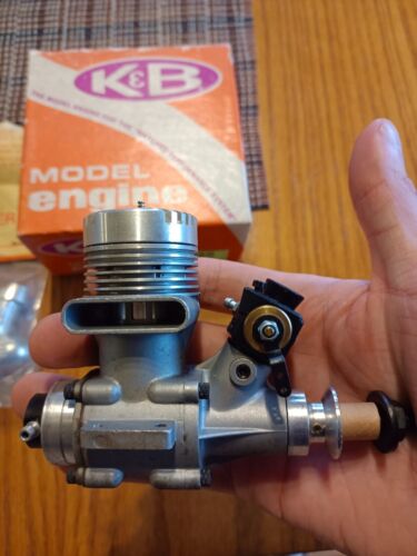 nitro engine k&b 40 n8360 with carb rc glow (READ DESCRIPTION) - Picture 3 of 12