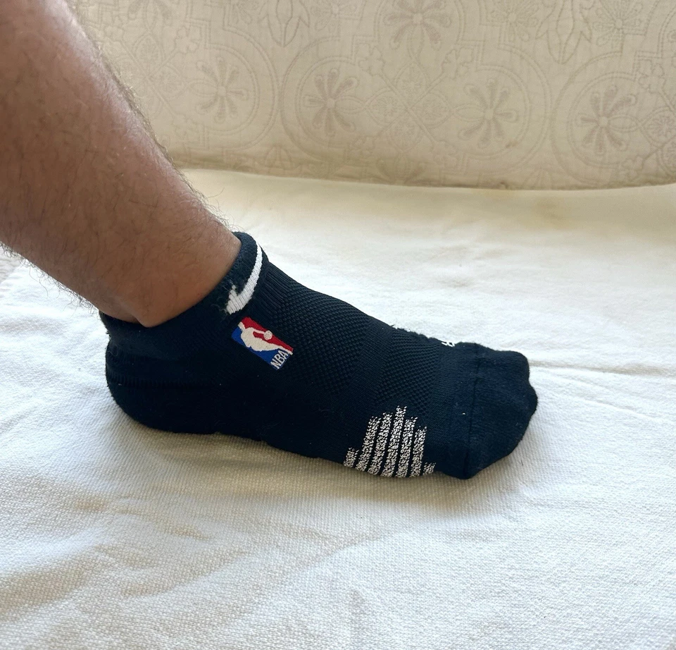 Calcetines Nike NBA Authentics hasta el tobillo emitidos por el equipo M blanco y negro Foto 4 de 4