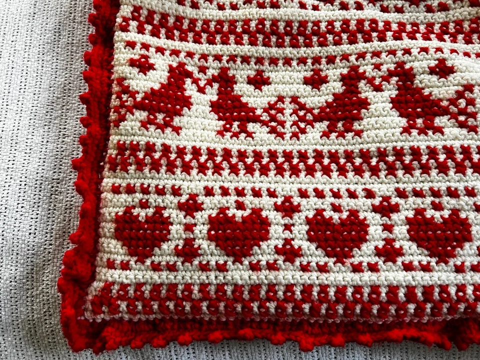 Baby Bundle Sleeping Bag Gorgeous Hand Crochet Fleece Lined Excellent Condition - Image 3 of 4