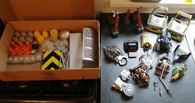 ROBOT WARS SAMMLUNG 10 ROBOTER UND JEDE MENGE ZUBEHÖR HYPO DISC SELTEN