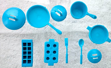 VINTAGE BARBIE DREAM HOUSE KITCHEN DISHES BLUE PANS UTENSILS 10 PIECES