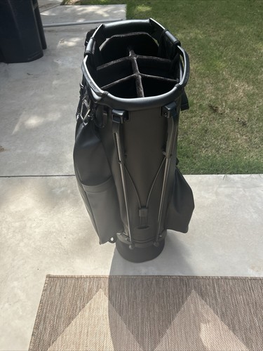NEW VESSEL Player V Pro Stand 7 Way Black NICE W/ Raincover Golf Bag - Picture 5 of 8