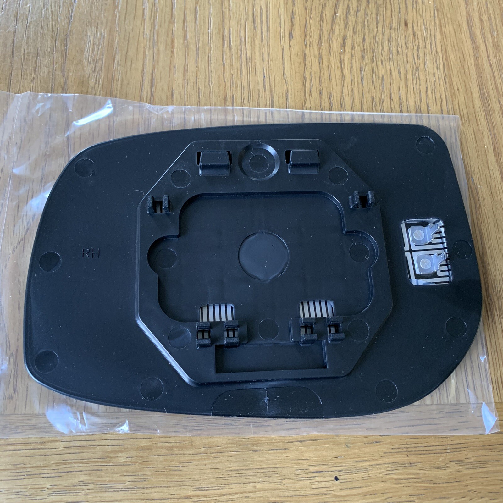 Toyota Auris 20072010 Right Door Mirror Glass Base 8105555e for sale