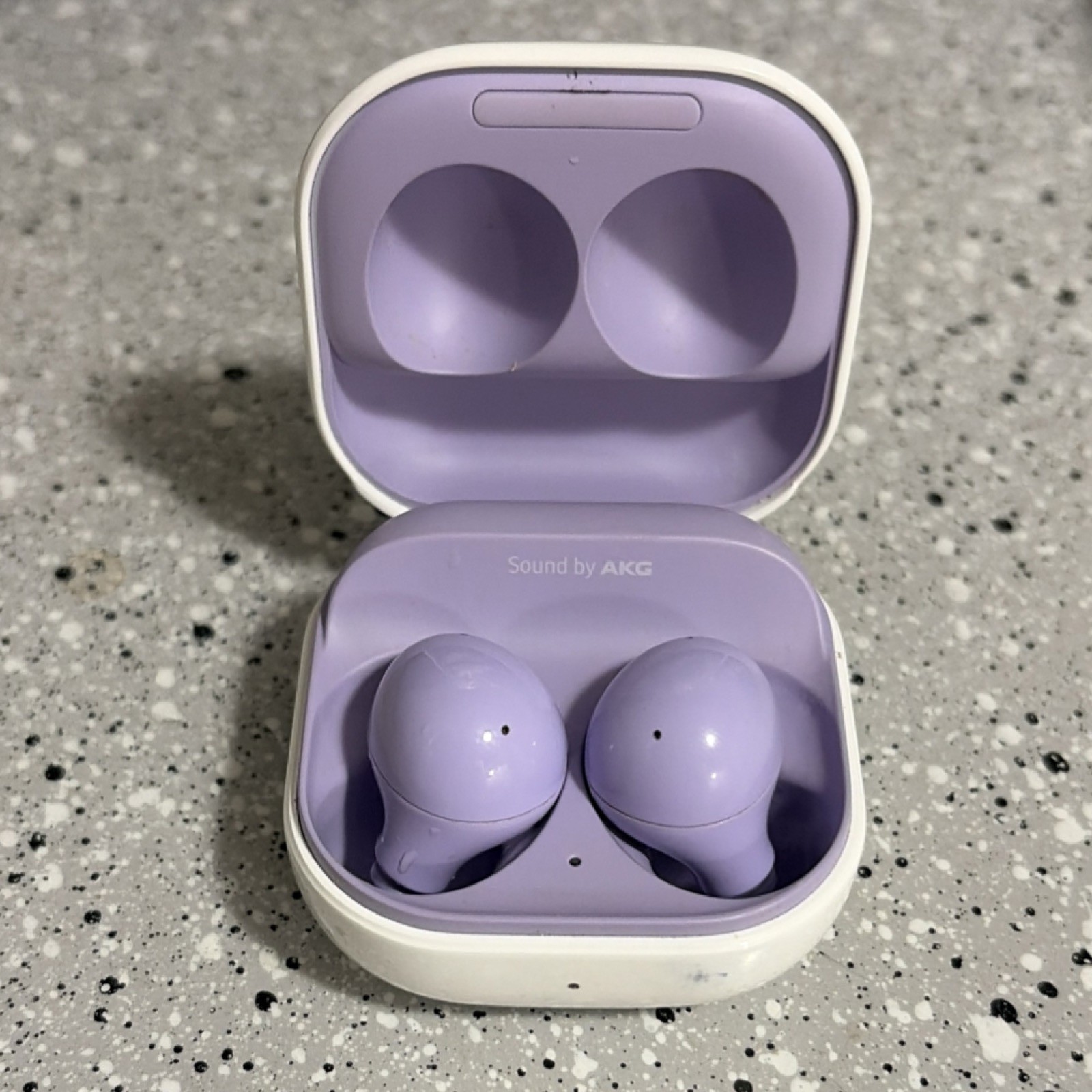 Purple In-ear With Charging Case