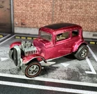 Hot Wheels Redline 1969 Classic ‘32 Ford Vicky Spectraflame Rose White Interior
