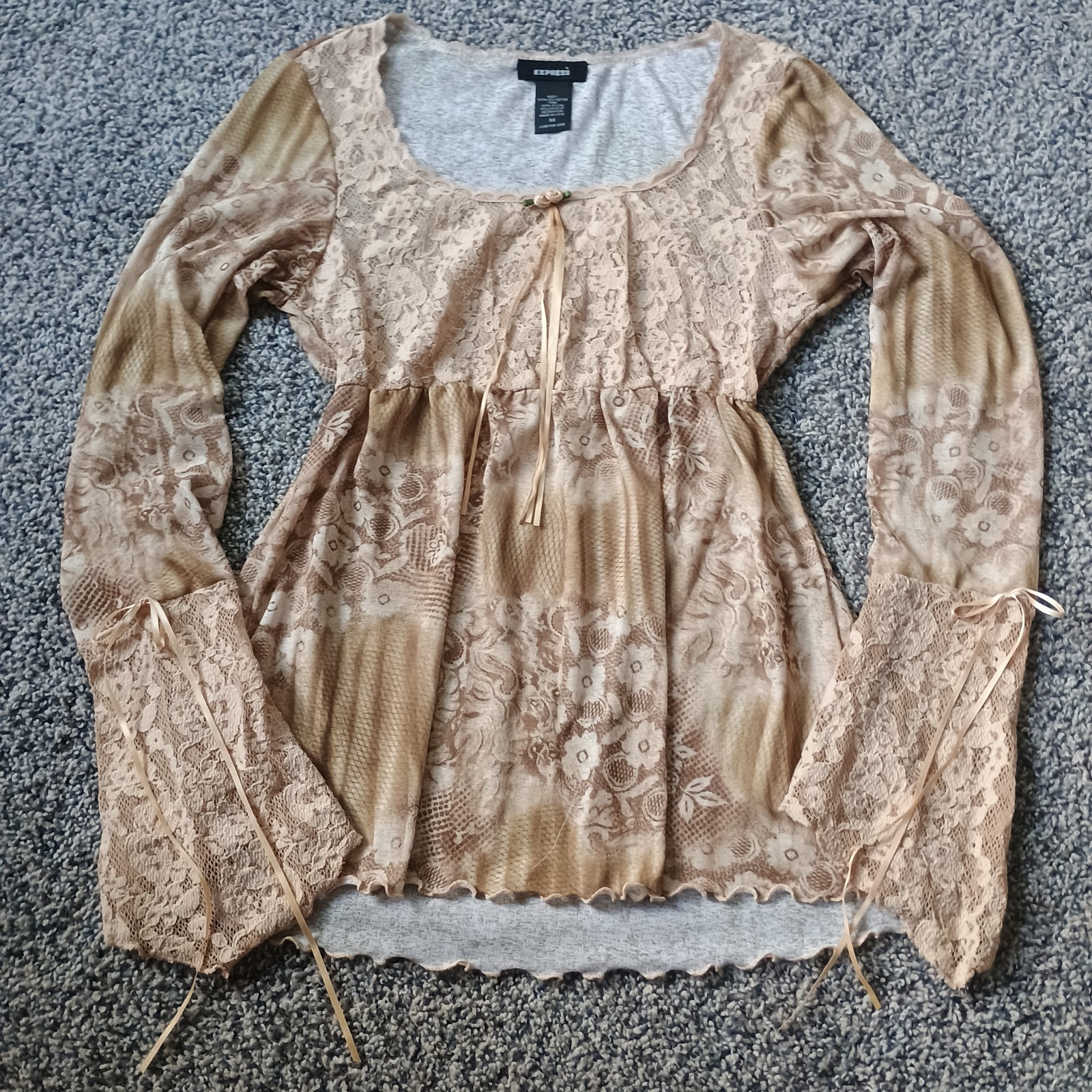 Express Vintage Y2K Babydoll Fairycore Sheer Flowy Top Medium Bell Sleeve Floral