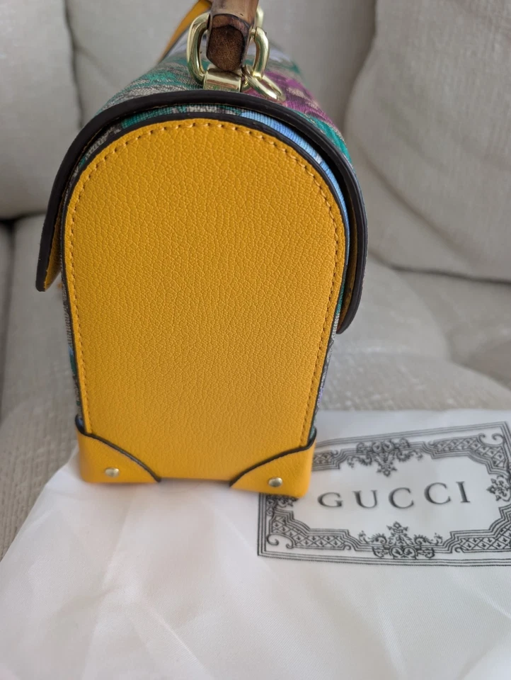 Bolso de Hombro GUCCI GG Supreme Monograma Flora Pequeño Candado Bambú Floral Foto 3 de 4