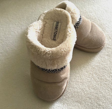 MINNETONKA Size 8 Cream Leather Upper with Trim/Faux-Fur Lined Slip-On Slippers