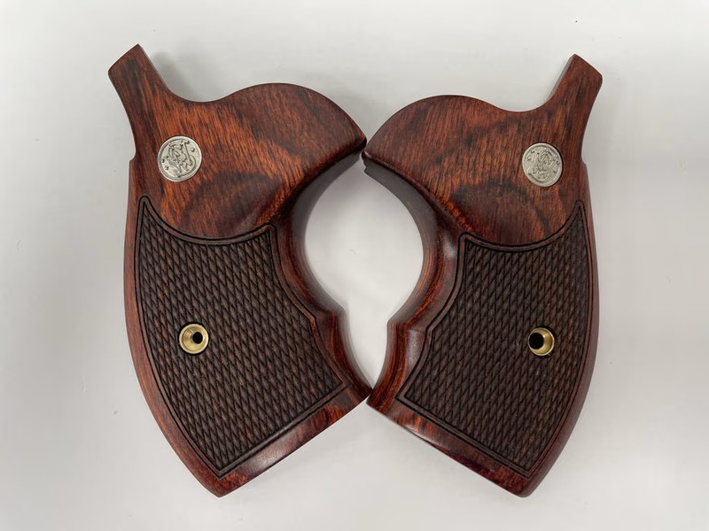Altamont Wood Grips - S&W K/L Round Boot Super Rosewood Checkered Silver Meds