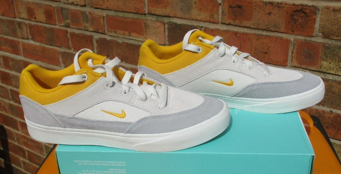 Nike SB Malor GS Trainers UK 5 Platinum Tint University Gold New In Half A Box