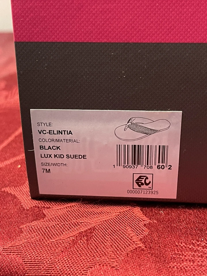 Sandalias chanclas VINCE CAMUTO “Elintia” negras con lentejuelas talla 7M de caja  Foto 4 de 4