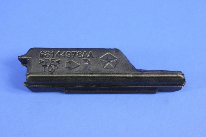 CHRYSLER OEM 15-17 200 Front Door-Pad Right 68144978AB | eBay
