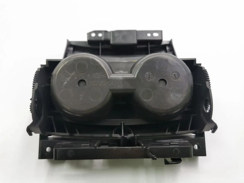 Chrysler 300 - 300C 2006 Drink Cup Holder Front 1057320XDVAB AMD163140 - Image 4 of 4