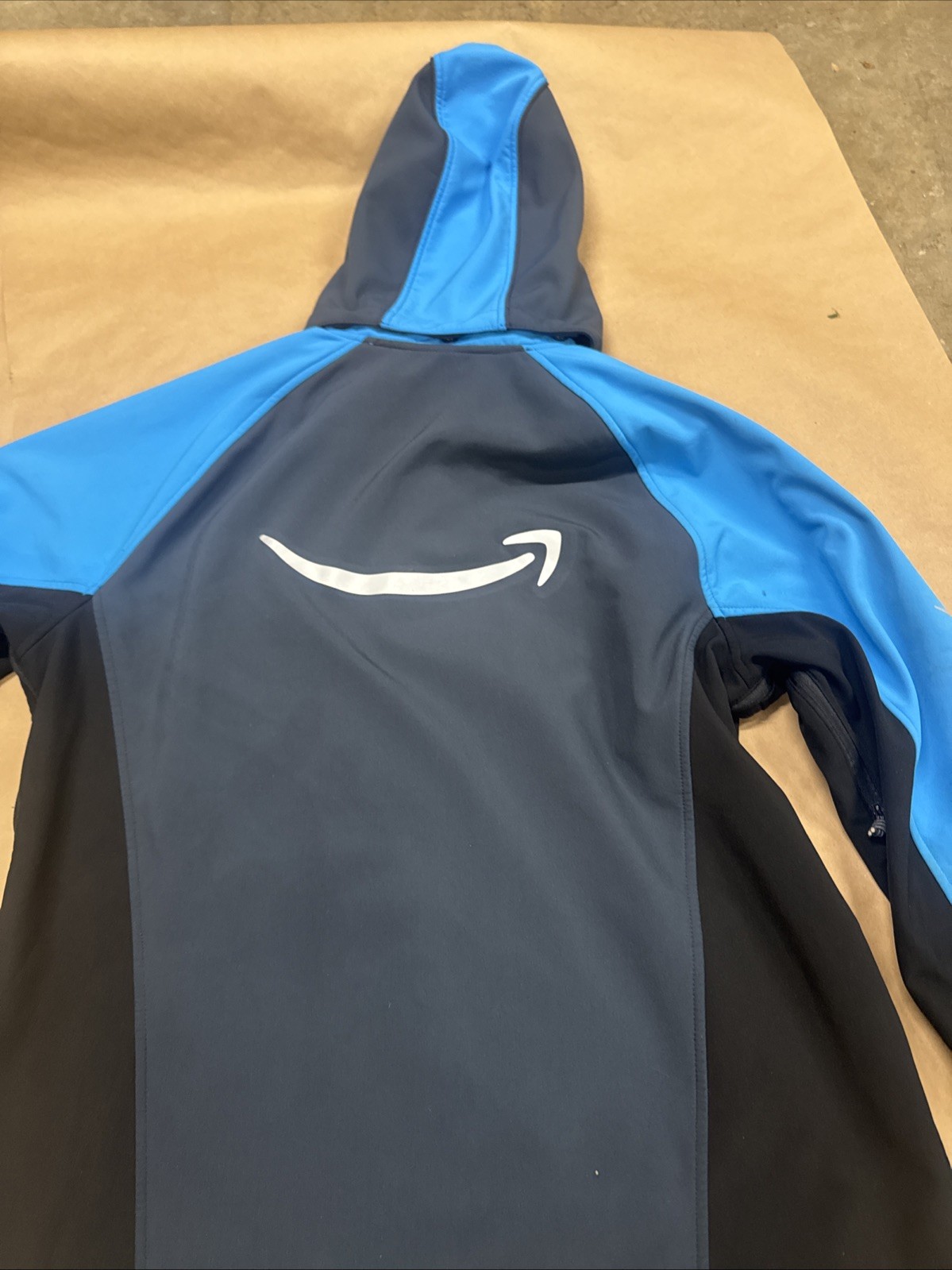 Amazon Prime Driver Men’s Large Softshell Jacket … - image 7