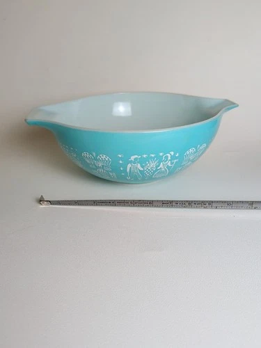 Vintage PYREX # 444 Amish Butterprint Turquoise 4 QT Cinderella  Mixing Bowl