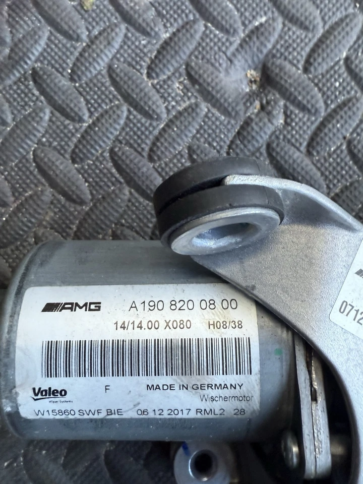 Motor limpiaparabrisas delantero Mercedes-Benz AMG GT R190 C190 2017 A1908200800 OOT8225 Foto 2 de 4
