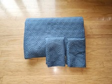 Kasentex Soft Lightweight Bedspread Full 88x88 w/Two Pillow Shams Very Gd Cond.