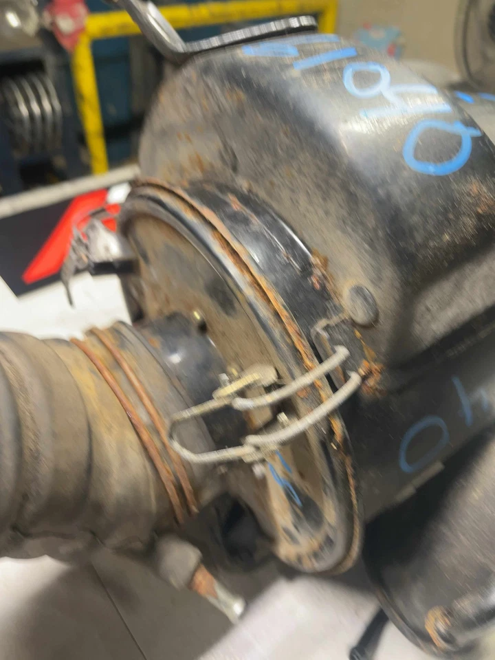 1987 - 1989 三菱 STARION CONQUEST 空气净化器总成 Oem — 第 2/4 张图片