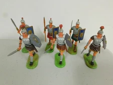 Hausser Elastolin 70mm Roman advancing group x6 Lot 1