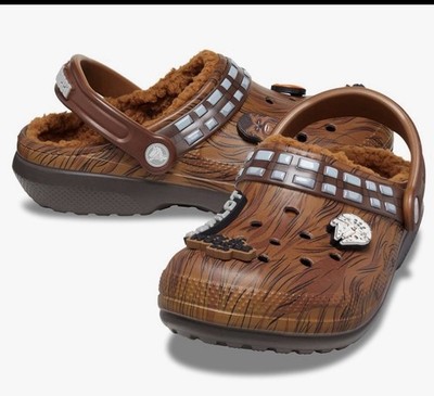 Stars x Crocs Classic Lined Clog Chewbacca - Kids Size J 4
