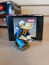 King Country The Real West TRW200 Kneeling Crouching With Carbine w/ Box