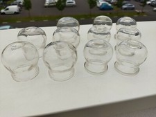 11 anciennes petites ventouses médicales en verre