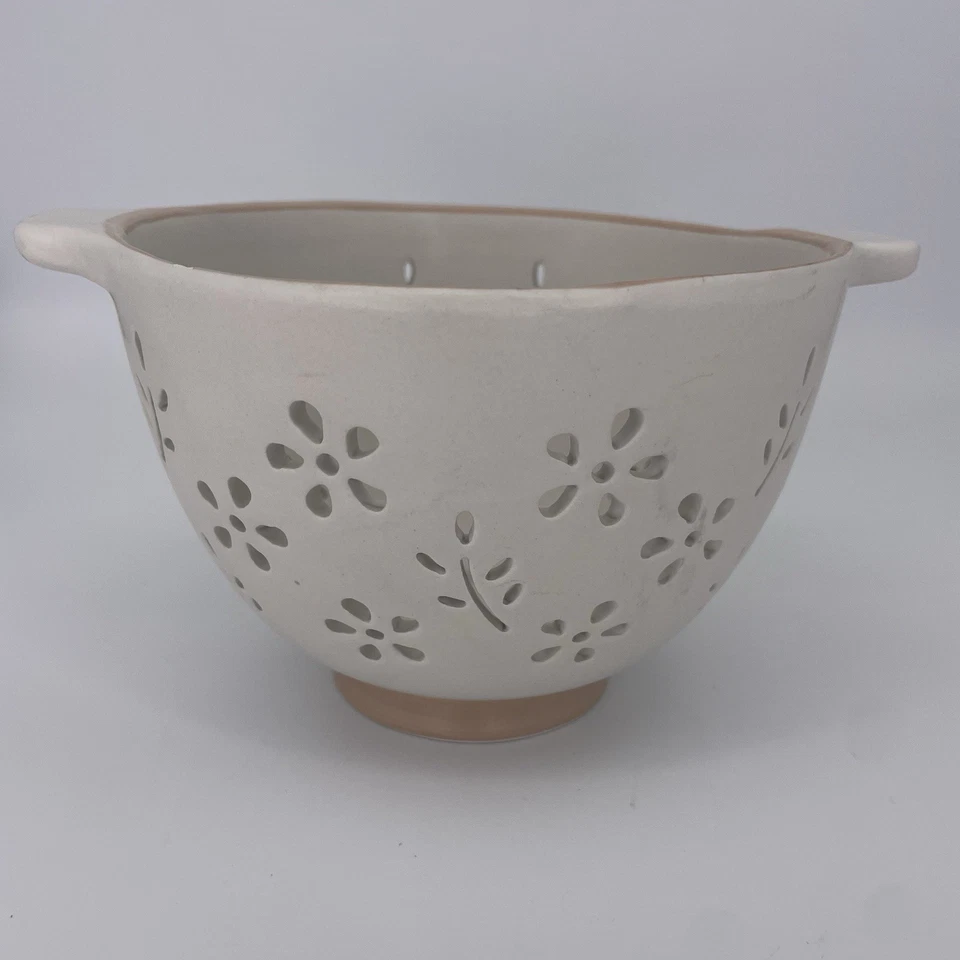 Natural Earthenware Ceramic Berry Fruit Colander Small, 6”Wx4.25”H- Ivory Beige - Image 3 of 4