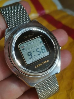 vintage preowned CASIO TRON  04-507 quartz watch