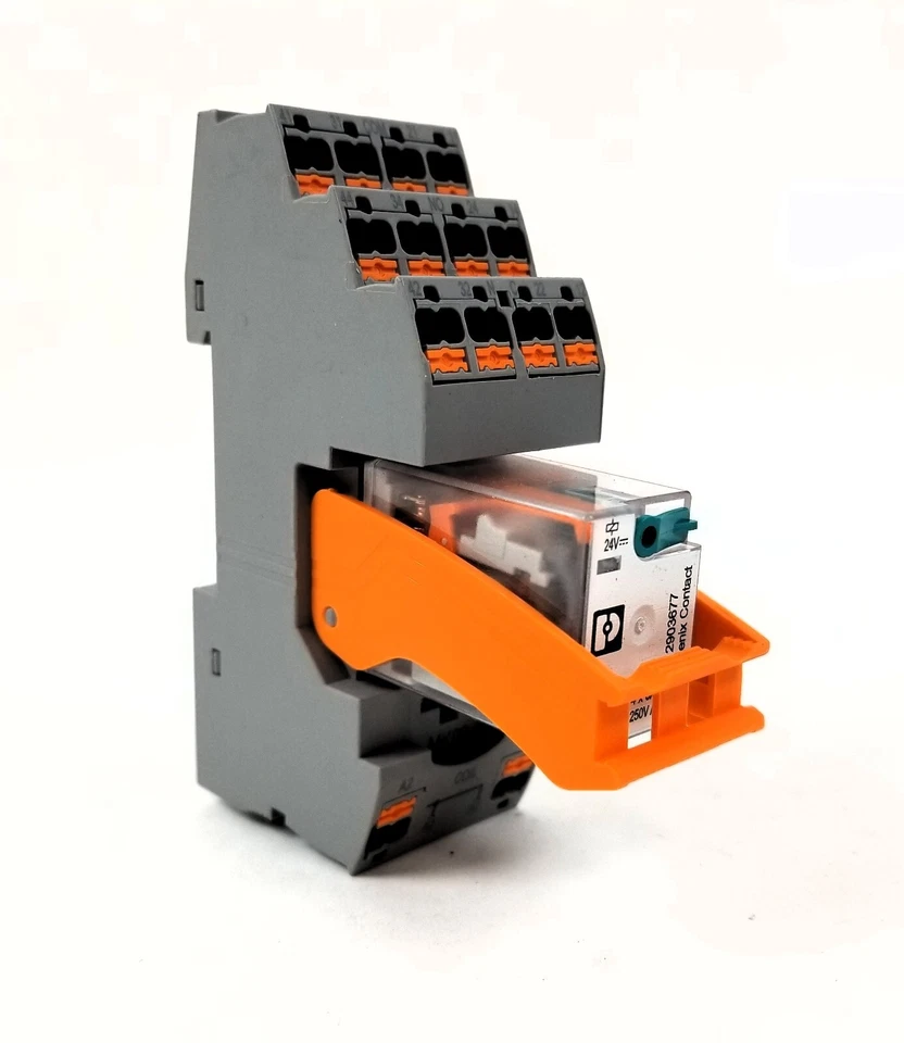 10 Phoenix Contact 2903308 Relay Module Push In 6A 24Vdc RIF-2-RPT-LDP-24DC/4X21 - Image 2 of 4