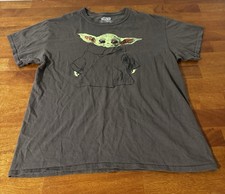Mad Engine Star Wars Baby Yoda T-Shirt Men  s Size Large Gray Graphic Tee