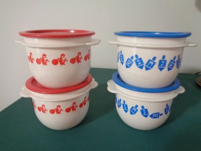 Tupperware Containers 2 Christmas- 2 Blue- 26oz w/Lids