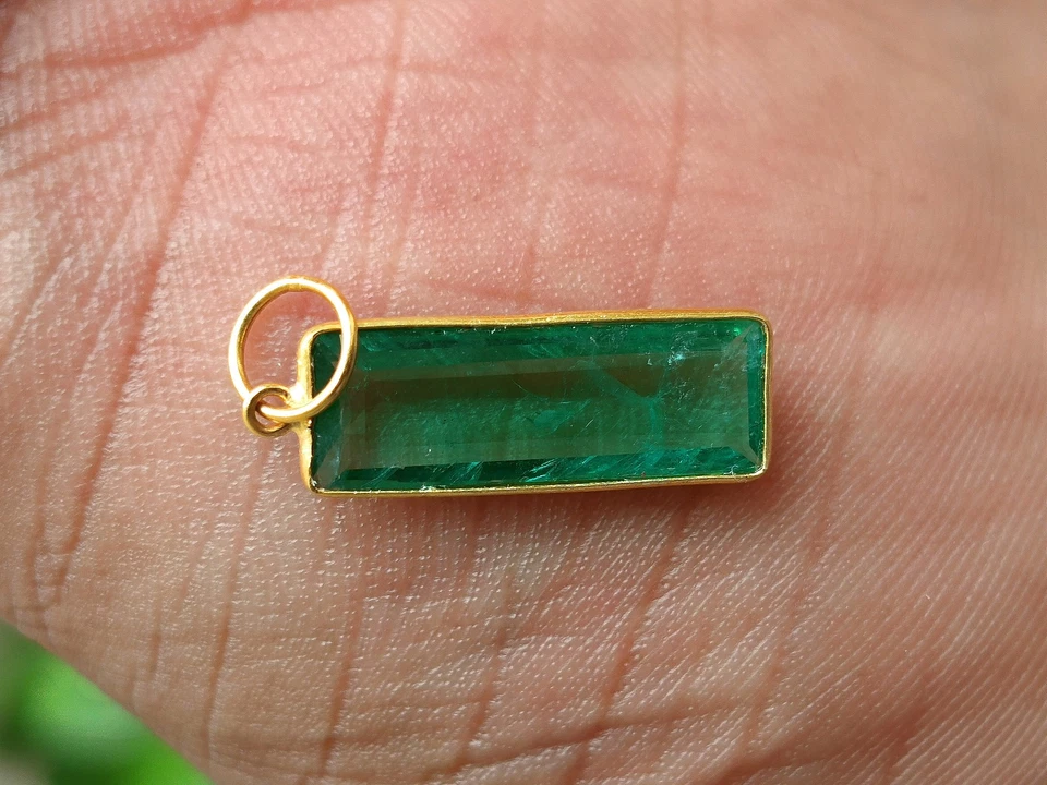 Emerald Gemstone Gold Charm Pendant 18K Solid Gold Handmade Charm Pendant - Image 3 of 4