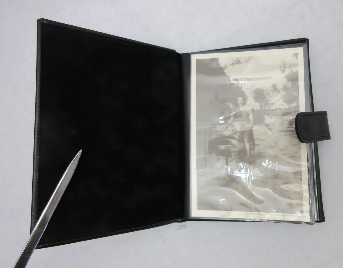 Neiman Marcus Photo Album Small Leather Cover w Snap Holds 20 4x6